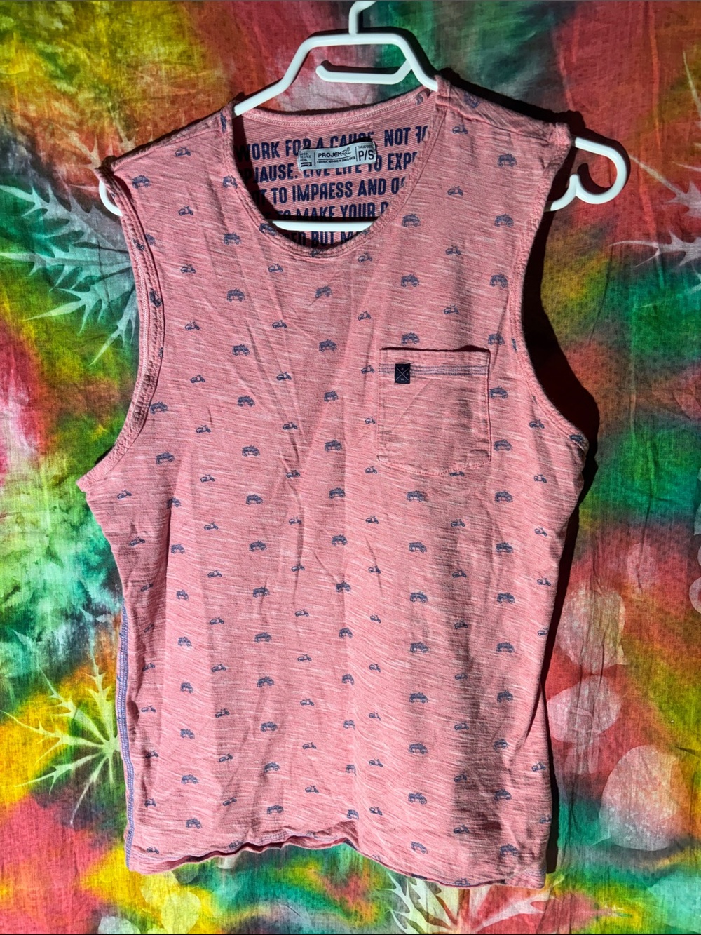 Men's Pink Sleeveless Pocket Tank Top with Micro Print